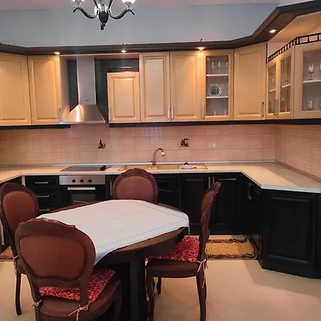 Great 2br Retreat For Families And Friends! Appartement Kamez