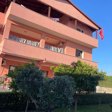 Tirana 2br With Veranda & Garden Apartment